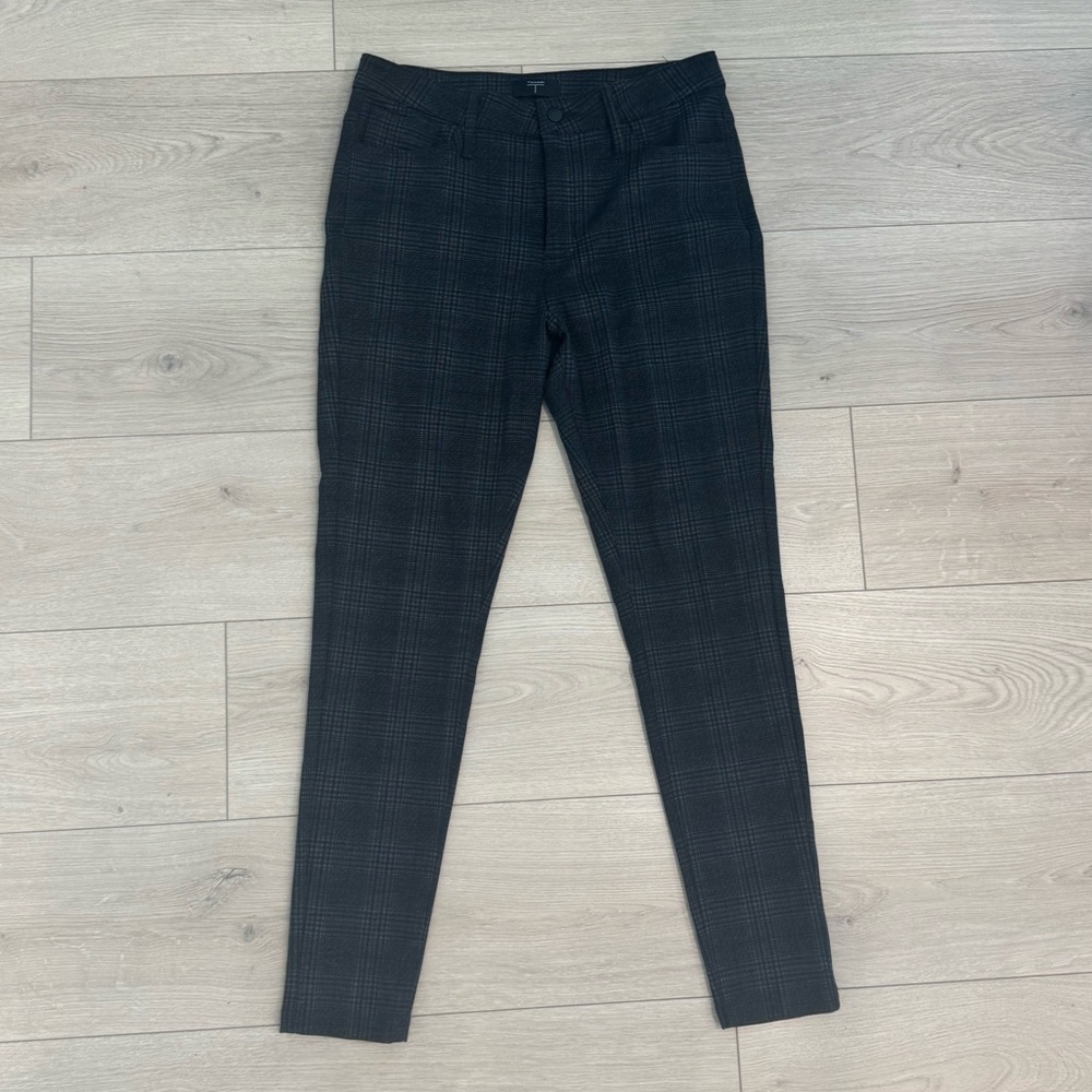 Tahari plaid stretchy skinny pants